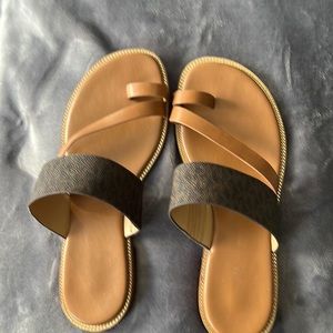 Michael Kors Flat leather sandal